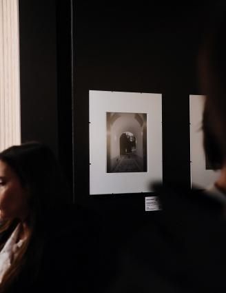 L’Art comme Signature : L’Hôtel Dame des Arts, entre Design et Esprit Rive Gauche