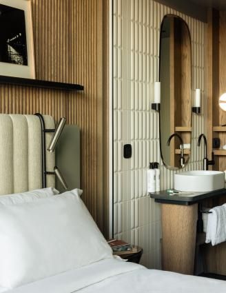 Hôtel Dame des Arts : The Best 4-Star Hotel in Paris for Design Lovers