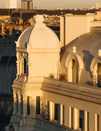 Hôtel Dame des Arts: The Perfect Starting Point for Exploring Paris on Foot