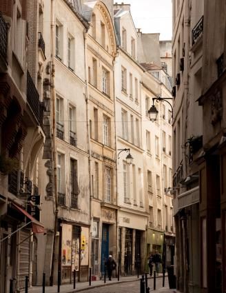 Vivez l’été à Paris à l’Hôtel Dame des Arts, un refuge chic au cœur de Saint-Germain-des-Prés