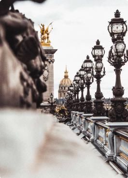 Hotel Dame des Arts - City Guide - The Pont Neuf