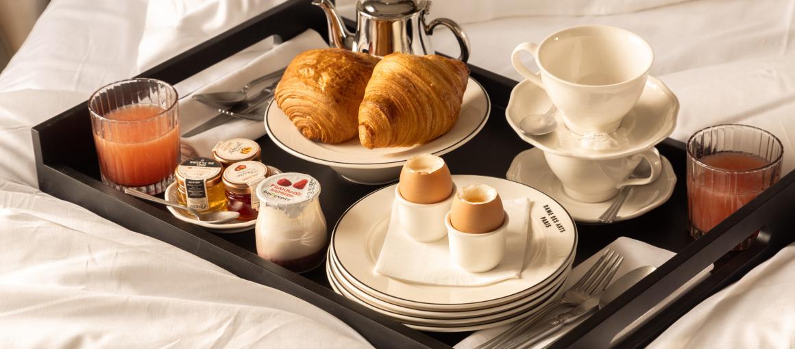 Hotel Dame des Arts - Petit-déjeuner en Chambre